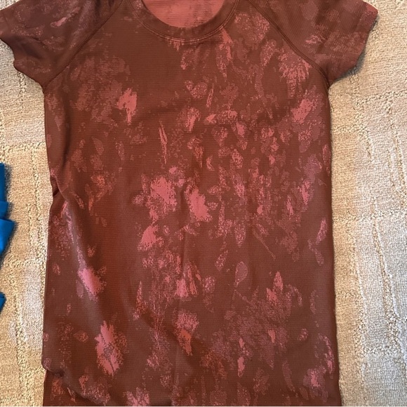 Lululemon Athletica Pink Fitted Muscle Tee - Picture 4 of 6